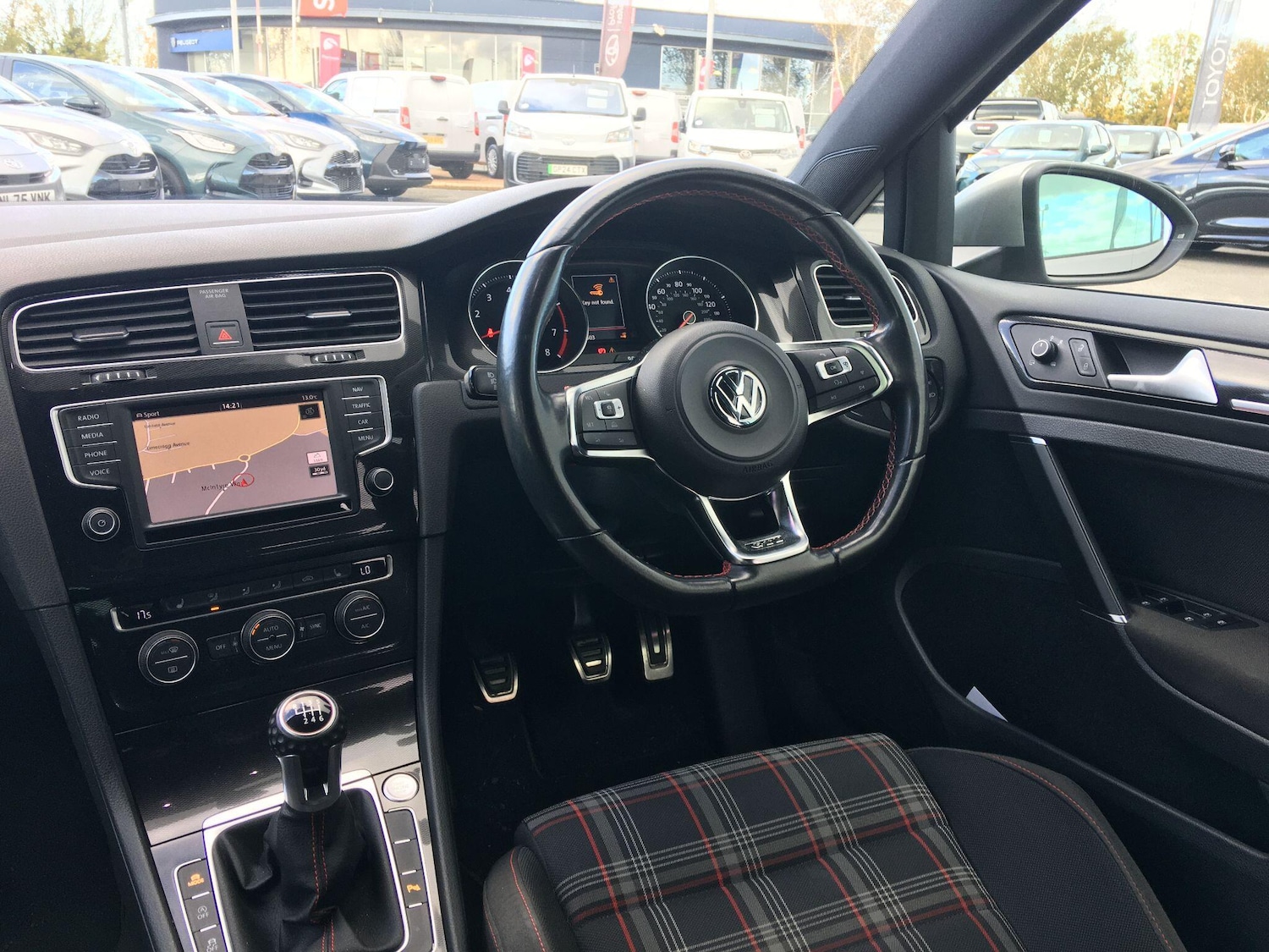 Used Volkswagen Golf 2016 for sale - 76397833: Photo 12