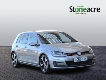 Used Volkswagen Golf 2016 for sale - 76397833: Photo