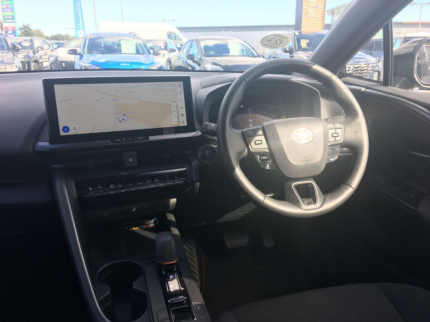 Used Toyota C-HR 2024 for sale - 77304903: Photo 15