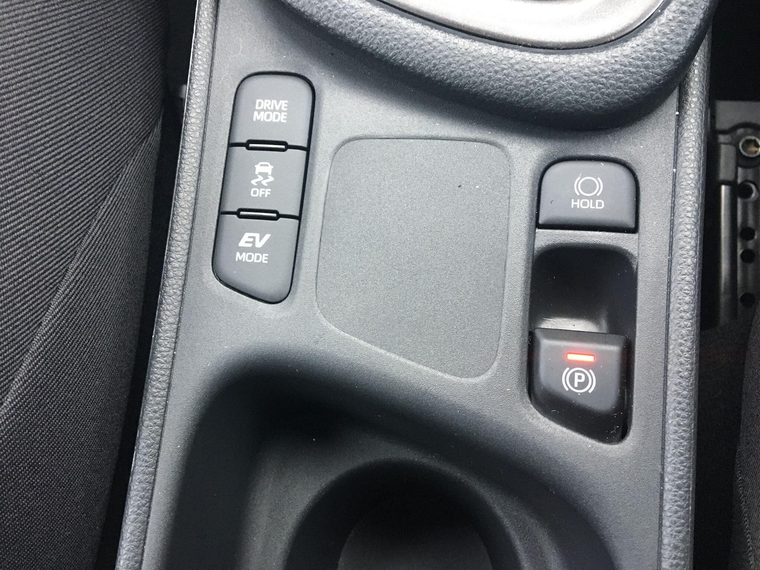 Used Toyota Yaris 2023 for sale - 76632698: Photo 43