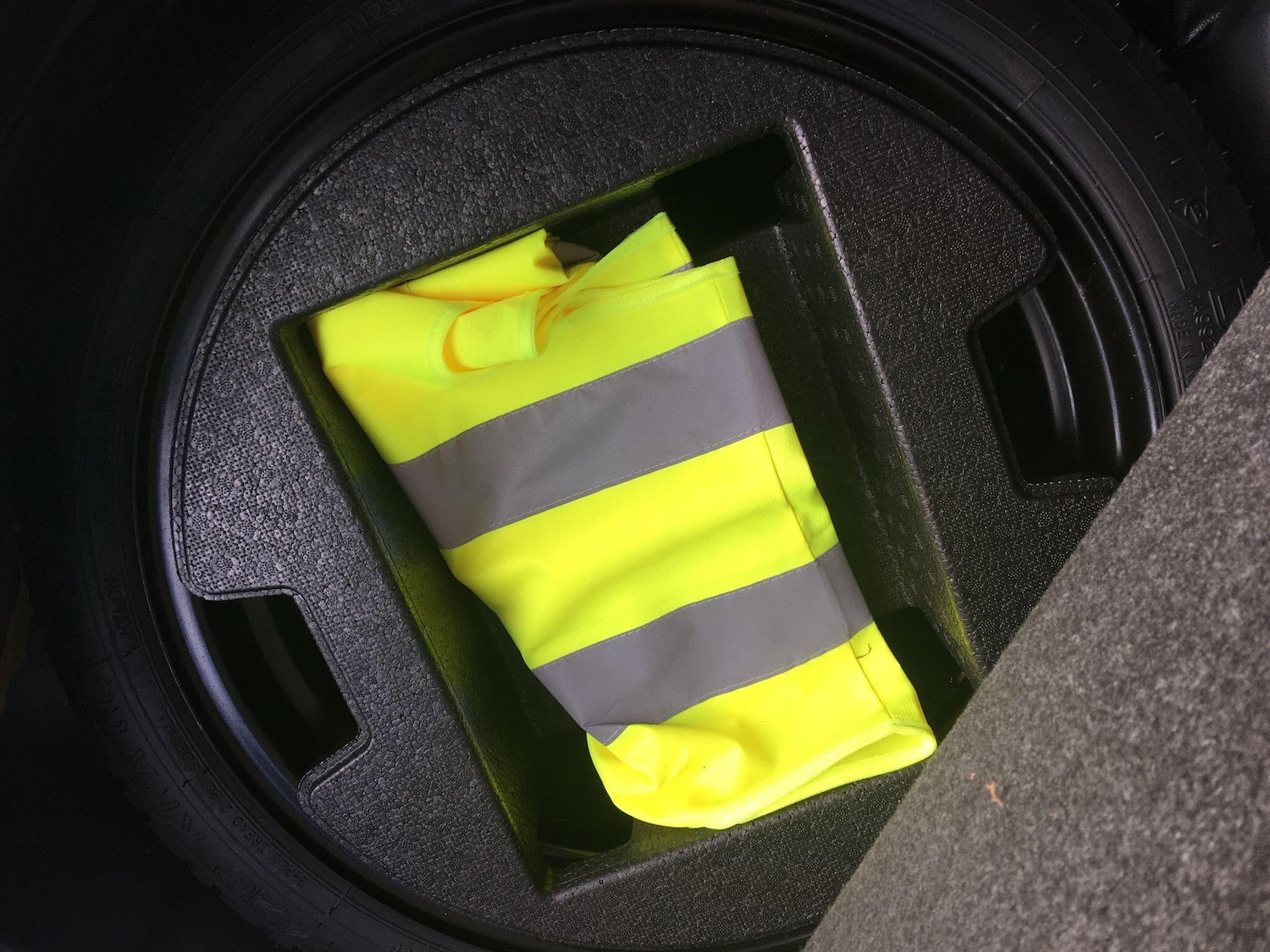 Used Toyota Yaris 2021 for sale - 76644584: Photo 48