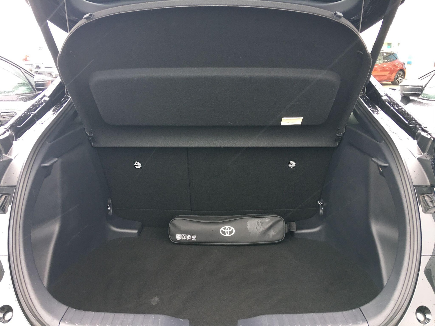 Used Toyota C-HR 2024 for sale - 76913572: Photo 13