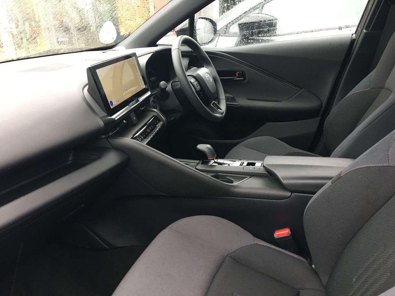 Used Toyota C-HR 2024 for sale - 76913572: Photo 16