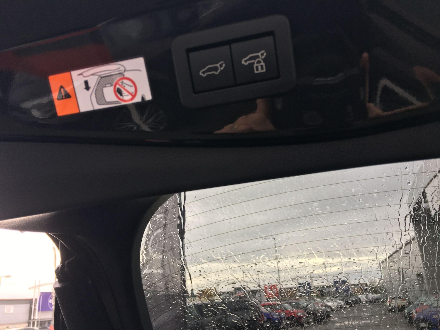 Used Toyota C-HR 2024 for sale - 76913572: Photo 32