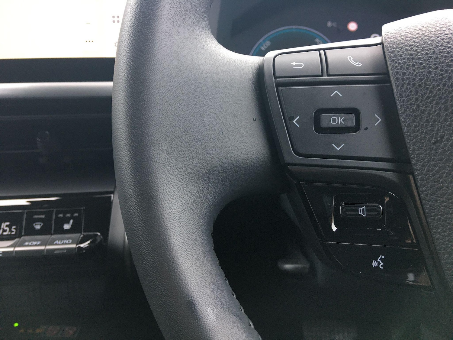 Used Toyota C-HR 2024 for sale - 76913572: Photo 36