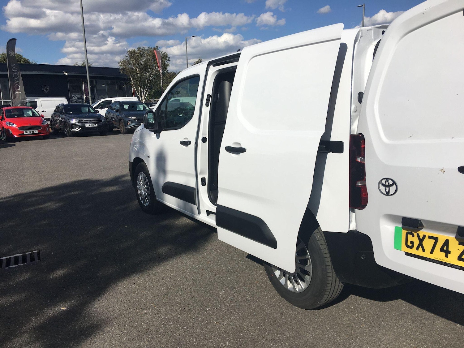 Used Toyota ProAce 2024 for sale - 76727875: Photo 22