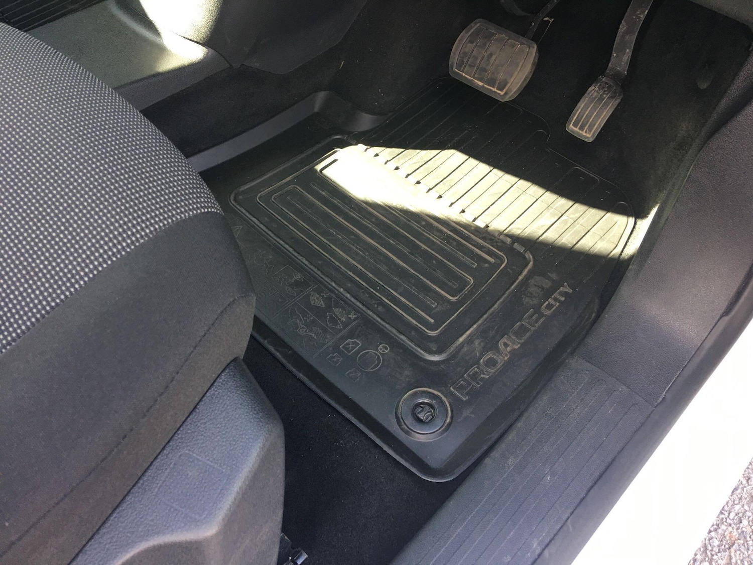 Used Toyota ProAce 2024 for sale - 76727875: Photo 37