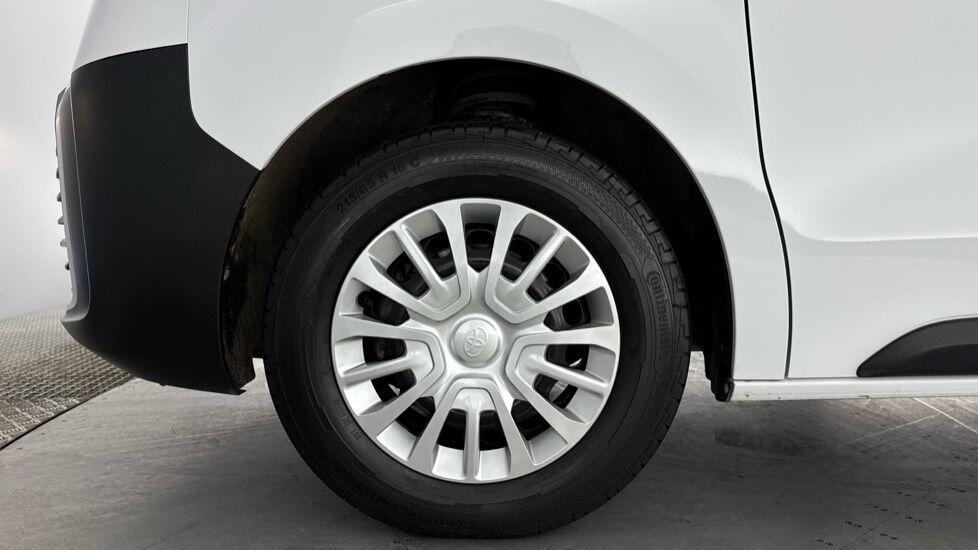 Used Toyota ProAce 2024 for sale - 78085919: Photo 11