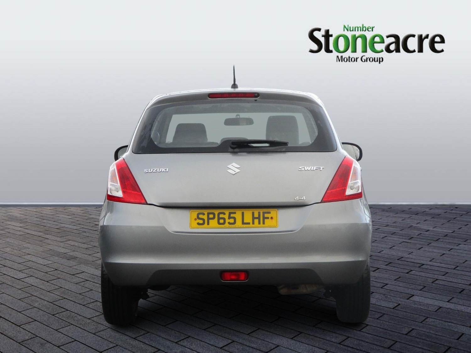 Used Suzuki Swift 2015 for sale - 77279013: Photo 4