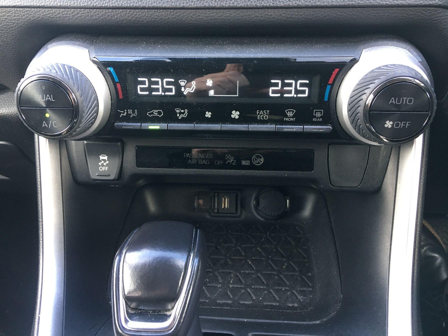 Used Toyota RAV4 2020 for sale - 77278878: Photo 29