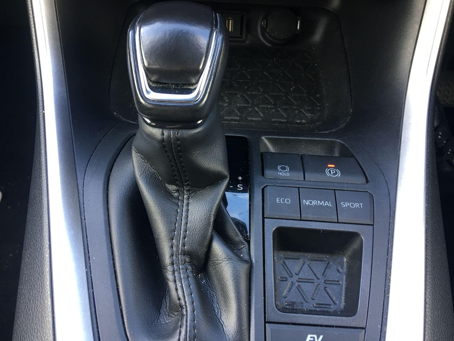 Used Toyota RAV4 2020 for sale - 77278878: Photo 39