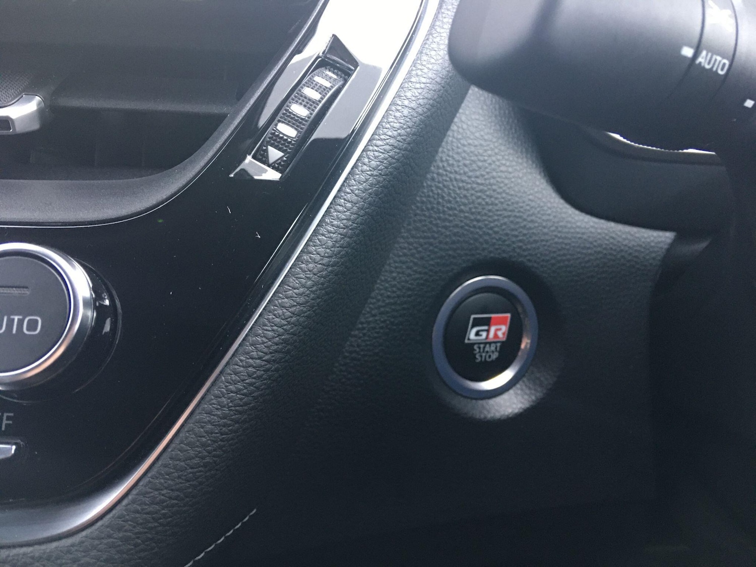 Used Toyota Corolla 2024 for sale - 77202814: Photo 40