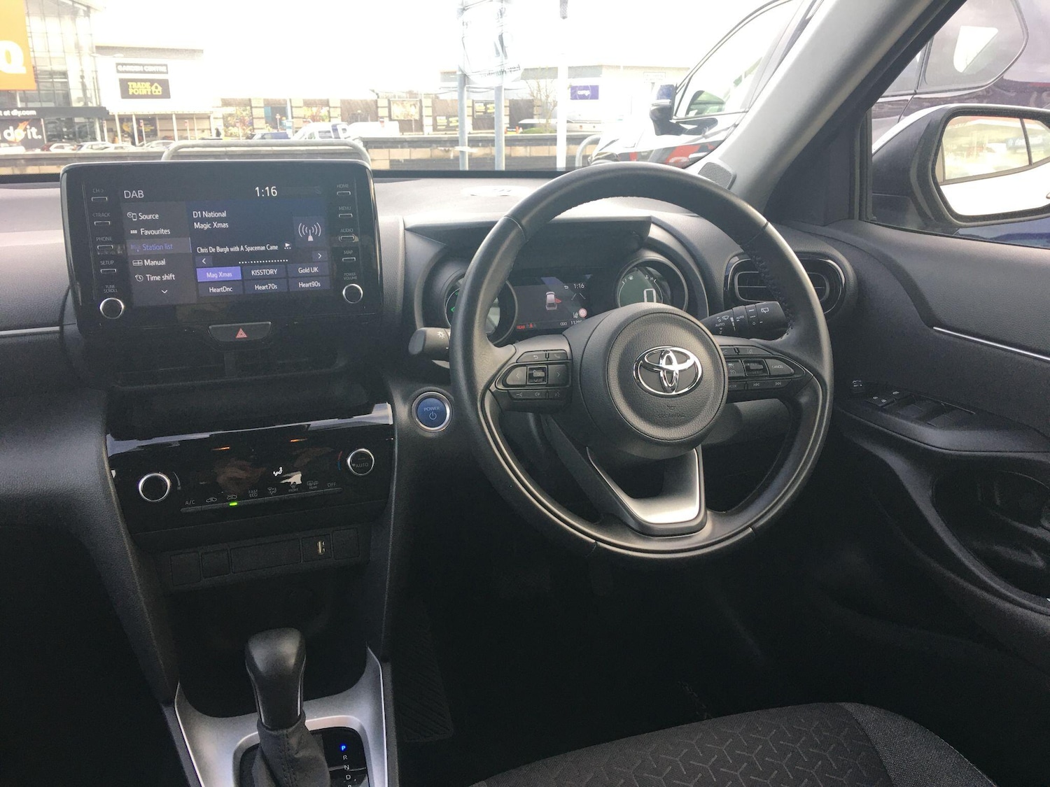 Used Toyota Yaris Cross 2024 for sale - 76913562: Photo 15