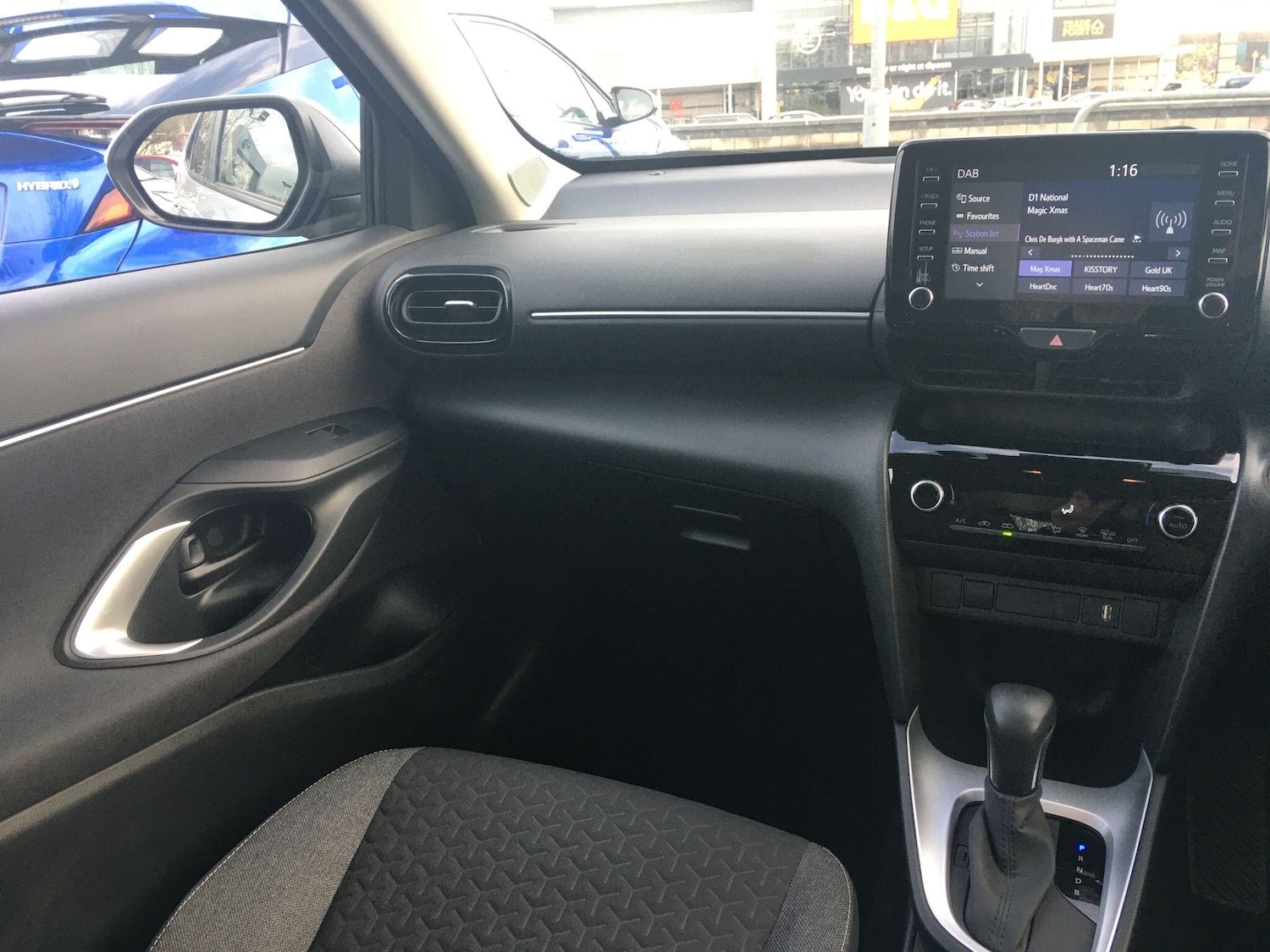 Used Toyota Yaris Cross 2024 for sale - 76913562: Photo 17