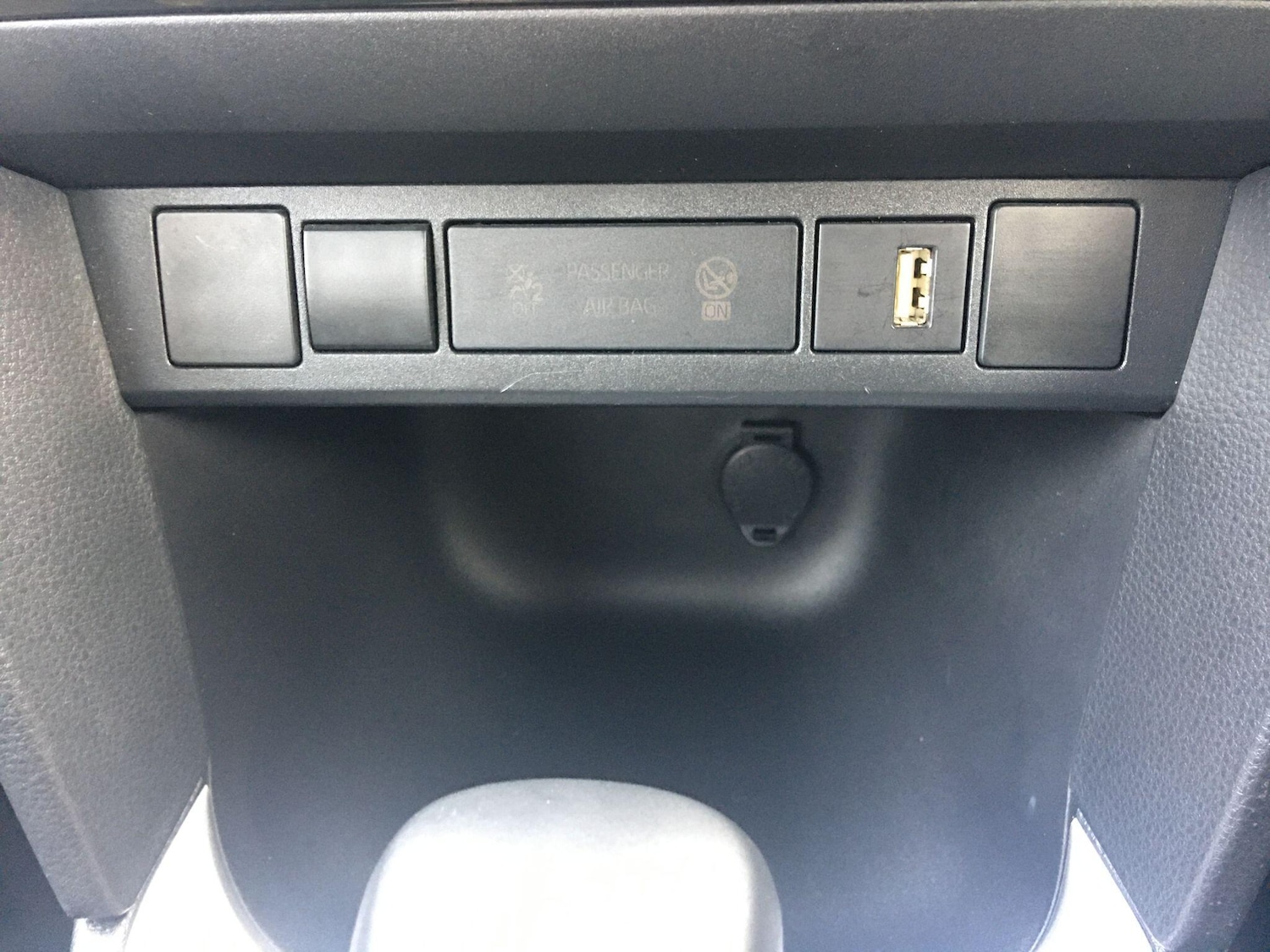 Used Toyota Yaris Cross 2024 for sale - 76913562: Photo 48