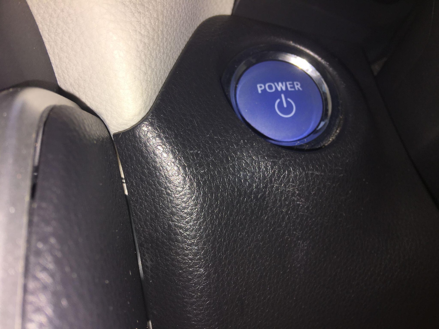 Used Toyota RAV4 2022 for sale - 77029890: Photo 40