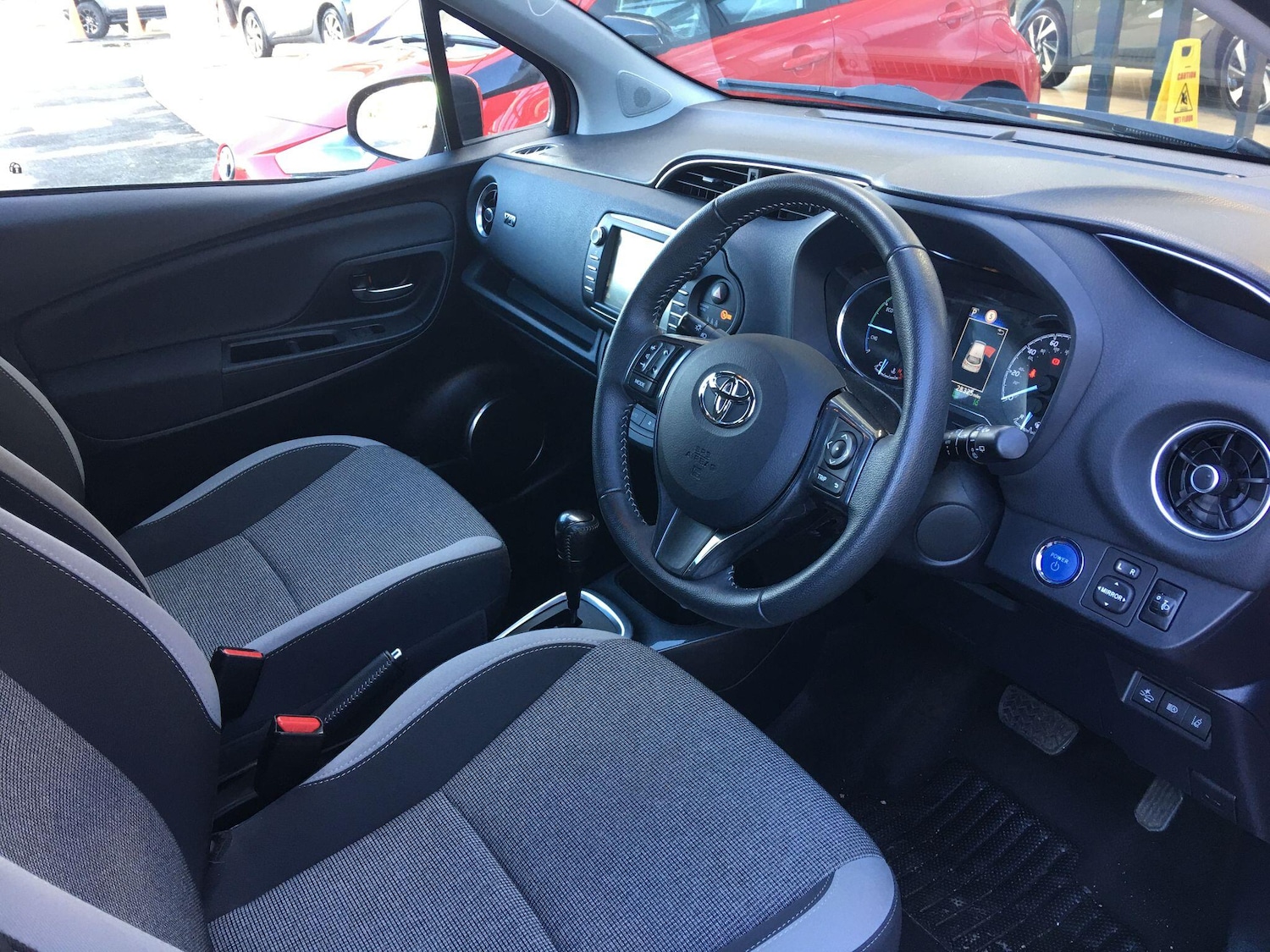 Used Toyota Yaris 2020 for sale - 76645661: Photo 14