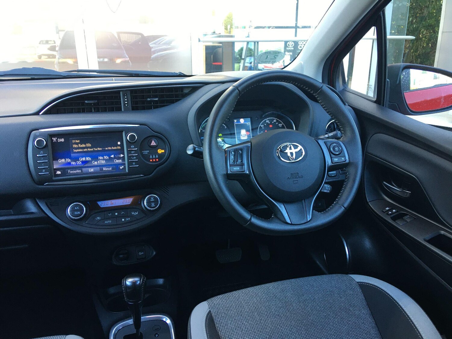 Used Toyota Yaris 2020 for sale - 76645661: Photo 15