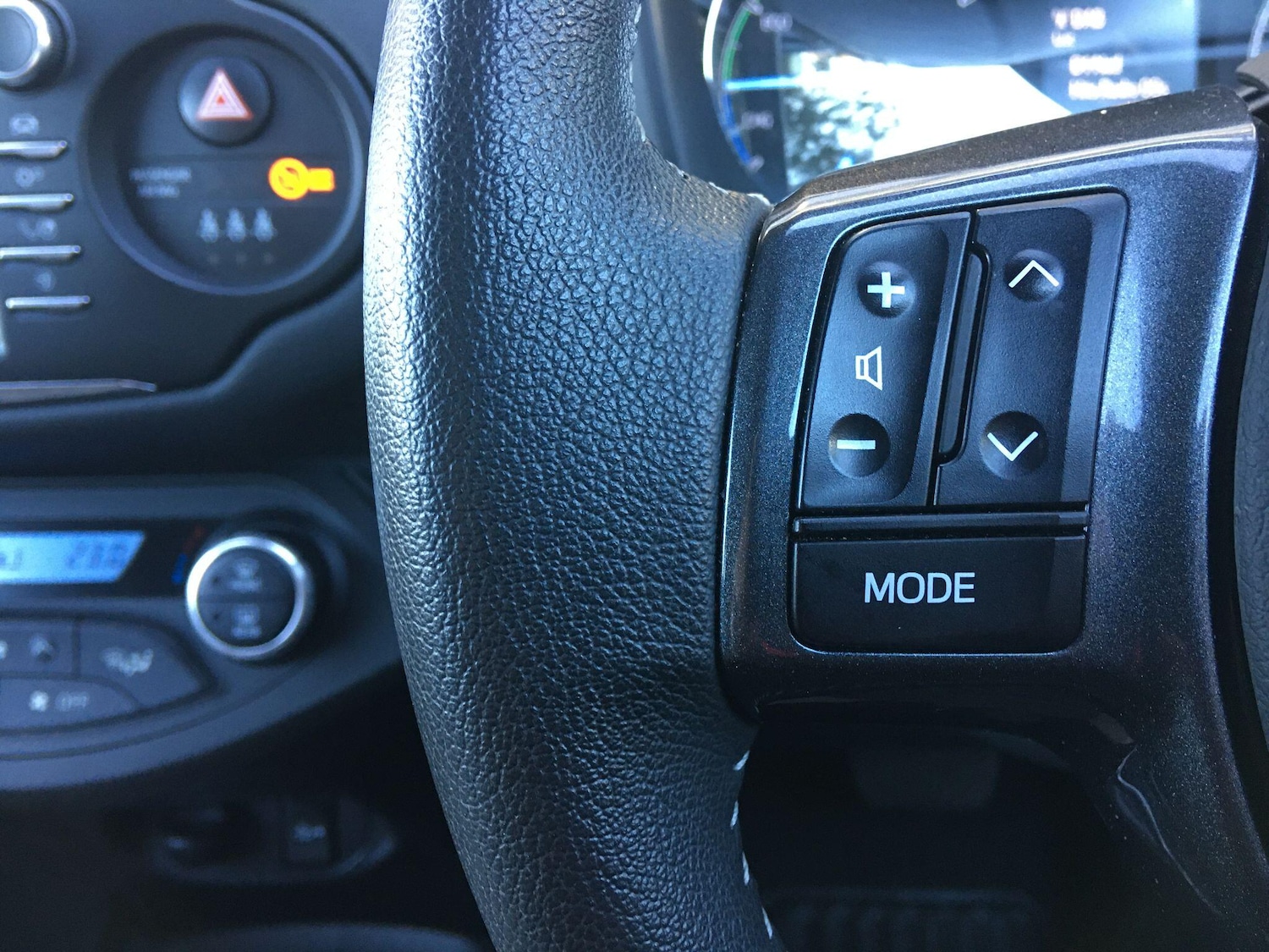 Used Toyota Yaris 2020 for sale - 76645661: Photo 46