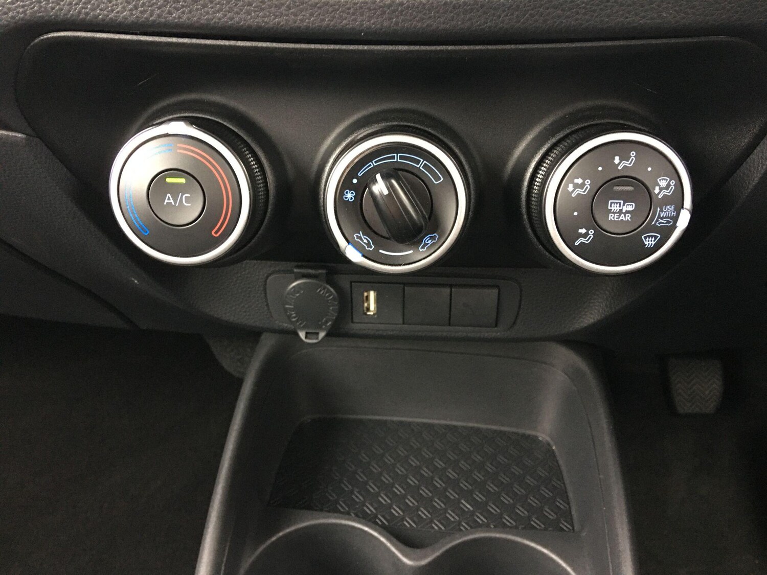 Used Toyota Aygo X 2023 for sale - 76645225: Photo 41