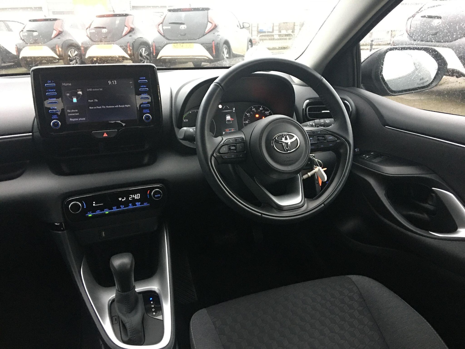 Used Toyota Yaris 2023 for sale - 77525120: Photo 14