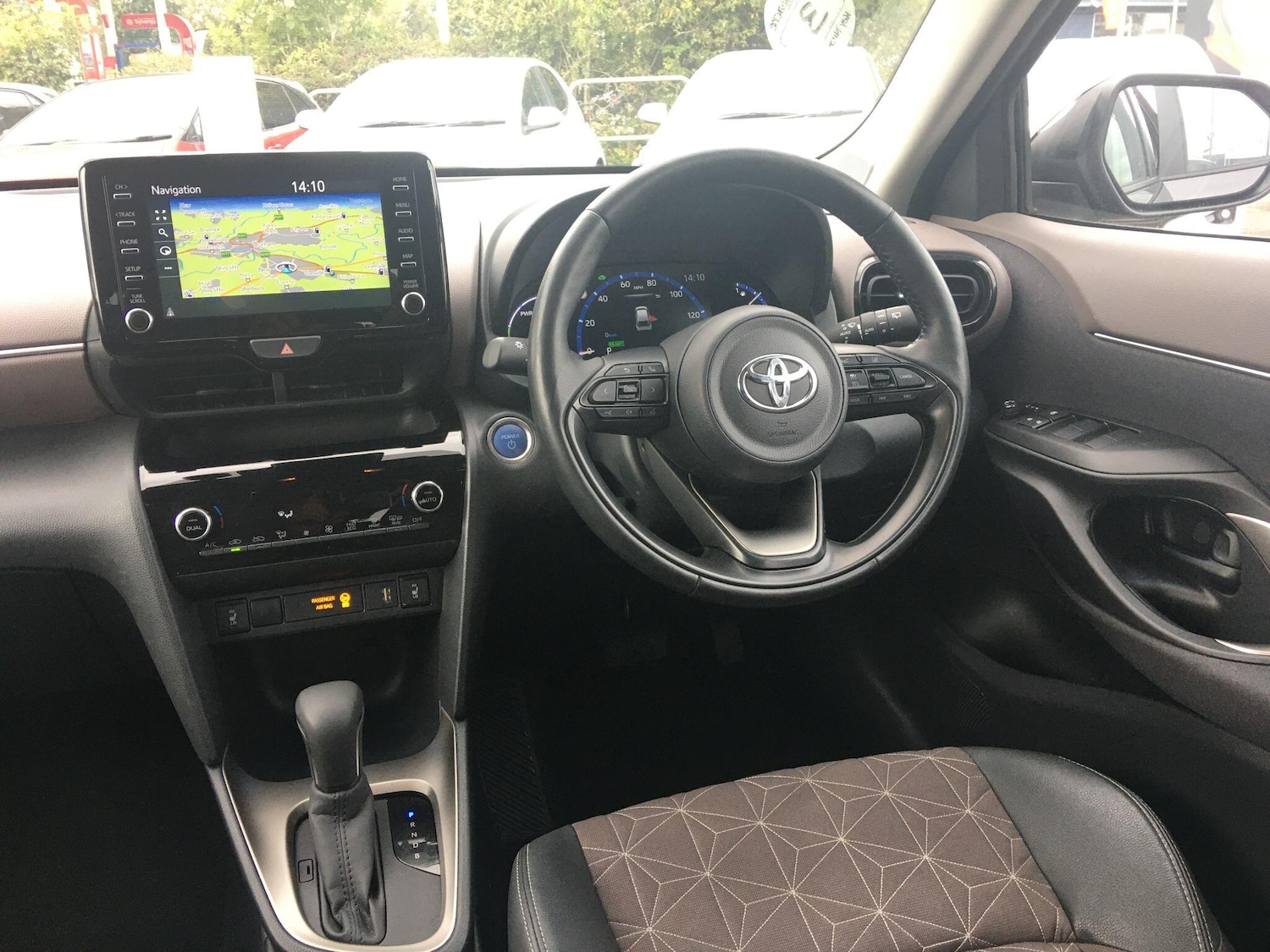 Used Toyota Yaris Cross 2023 for sale - 76433009: Photo 14