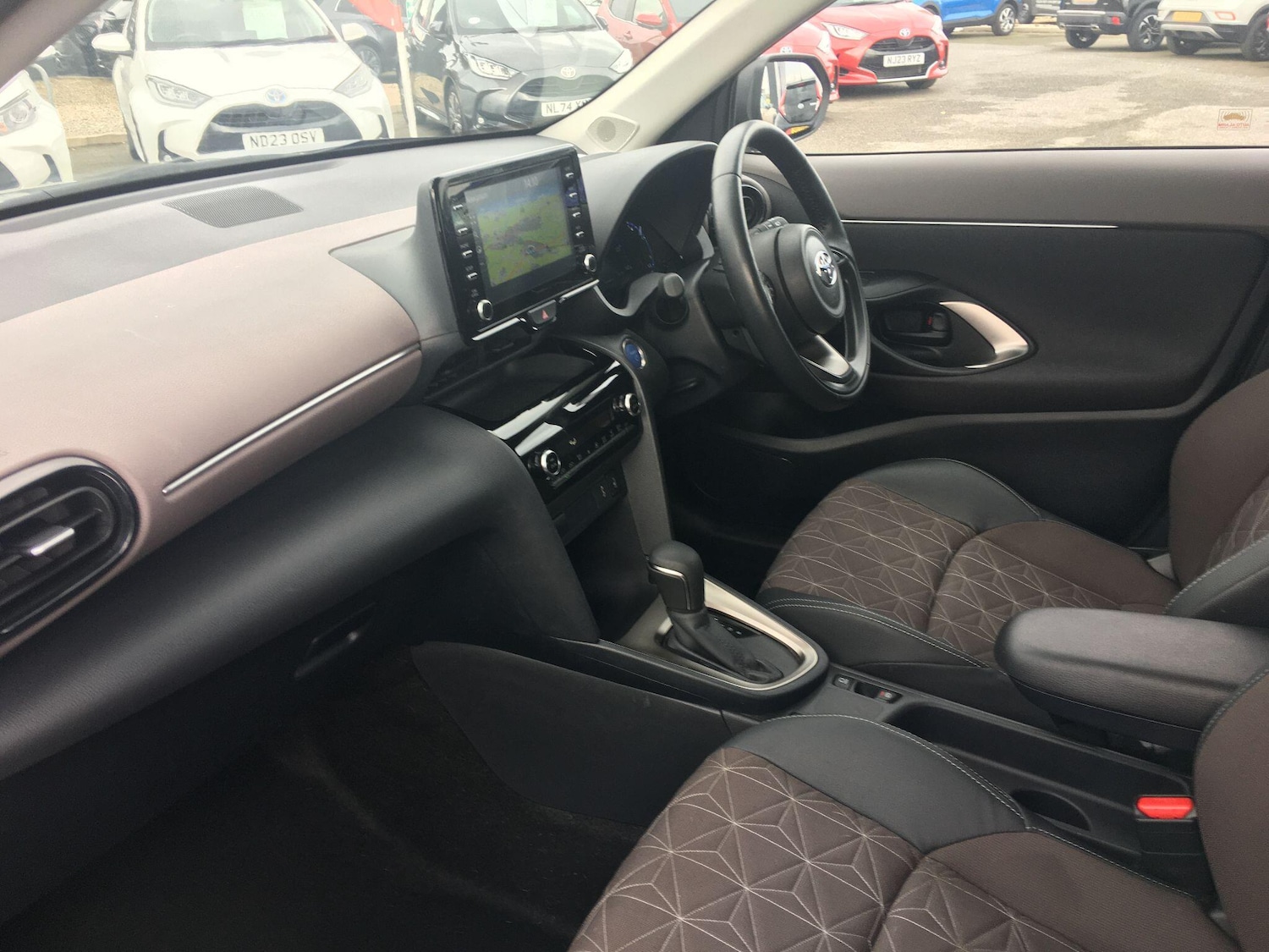 Used Toyota Yaris Cross 2023 for sale - 76433009: Photo 15