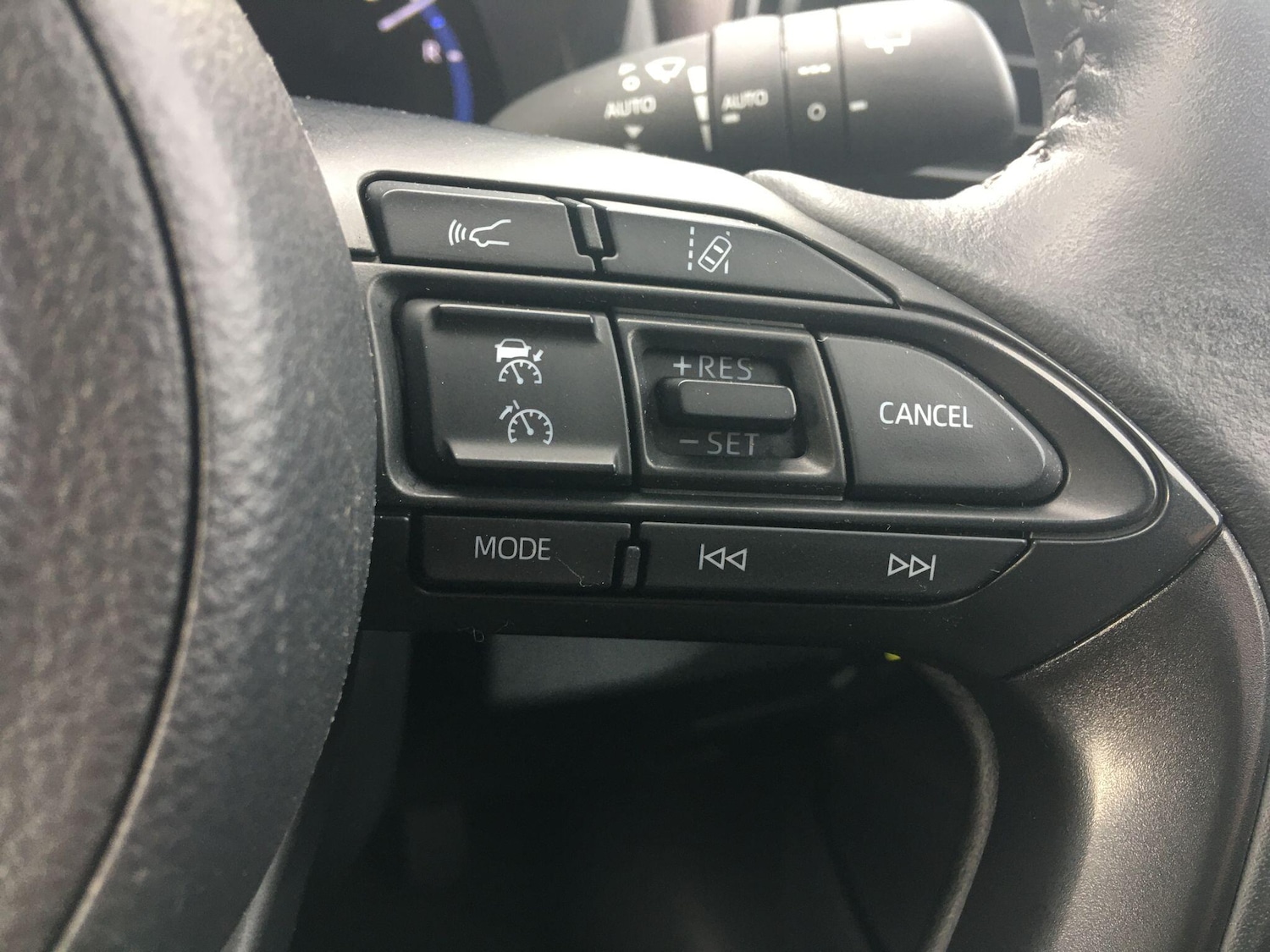 Used Toyota Yaris Cross 2023 for sale - 76433009: Photo 30