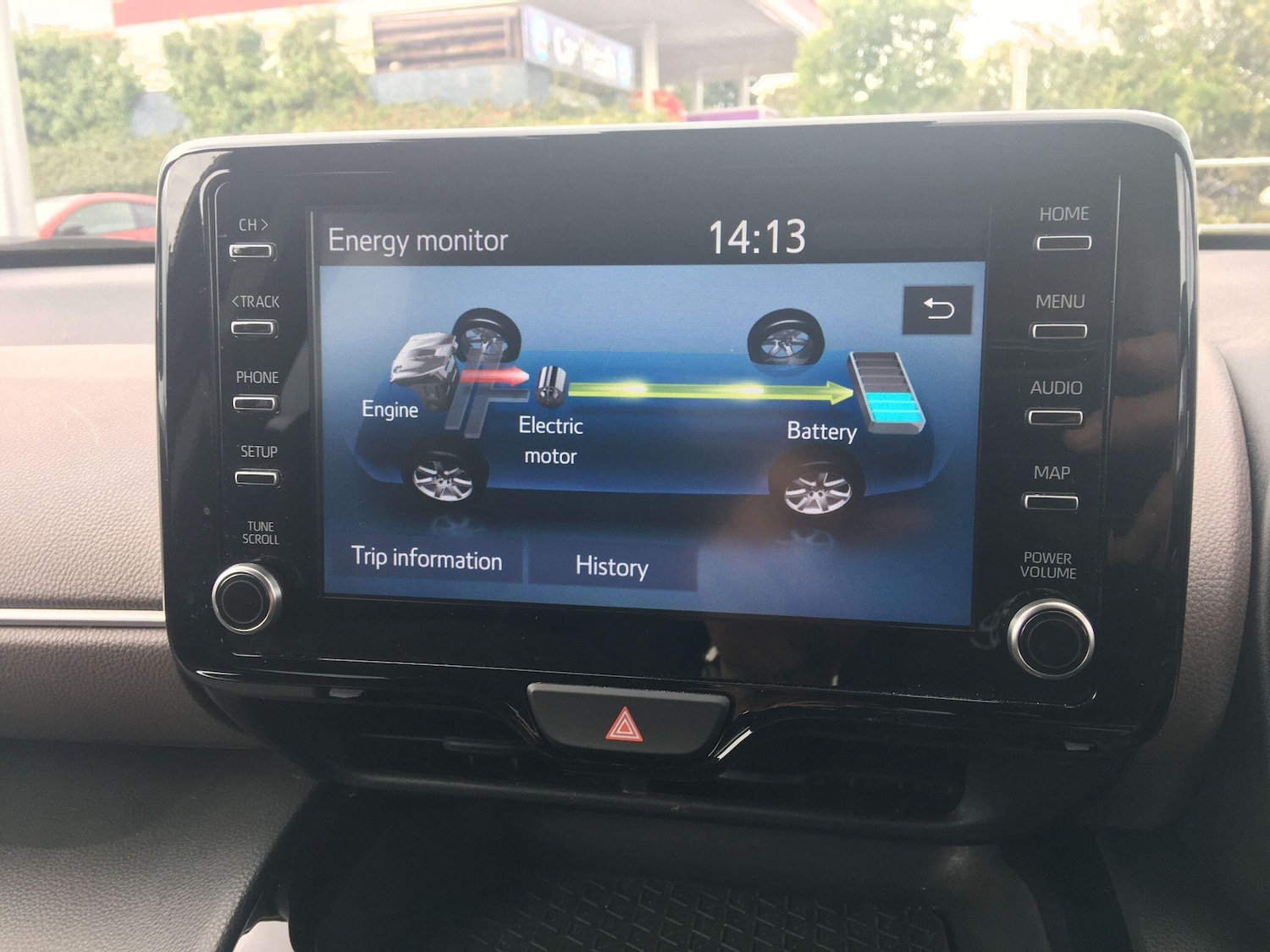 Used Toyota Yaris Cross 2023 for sale - 76433009: Photo 49