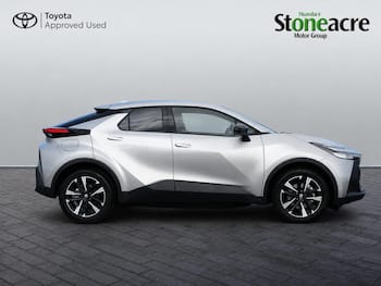 Used Toyota C-HR 2026 for sale - 79645664: Photo