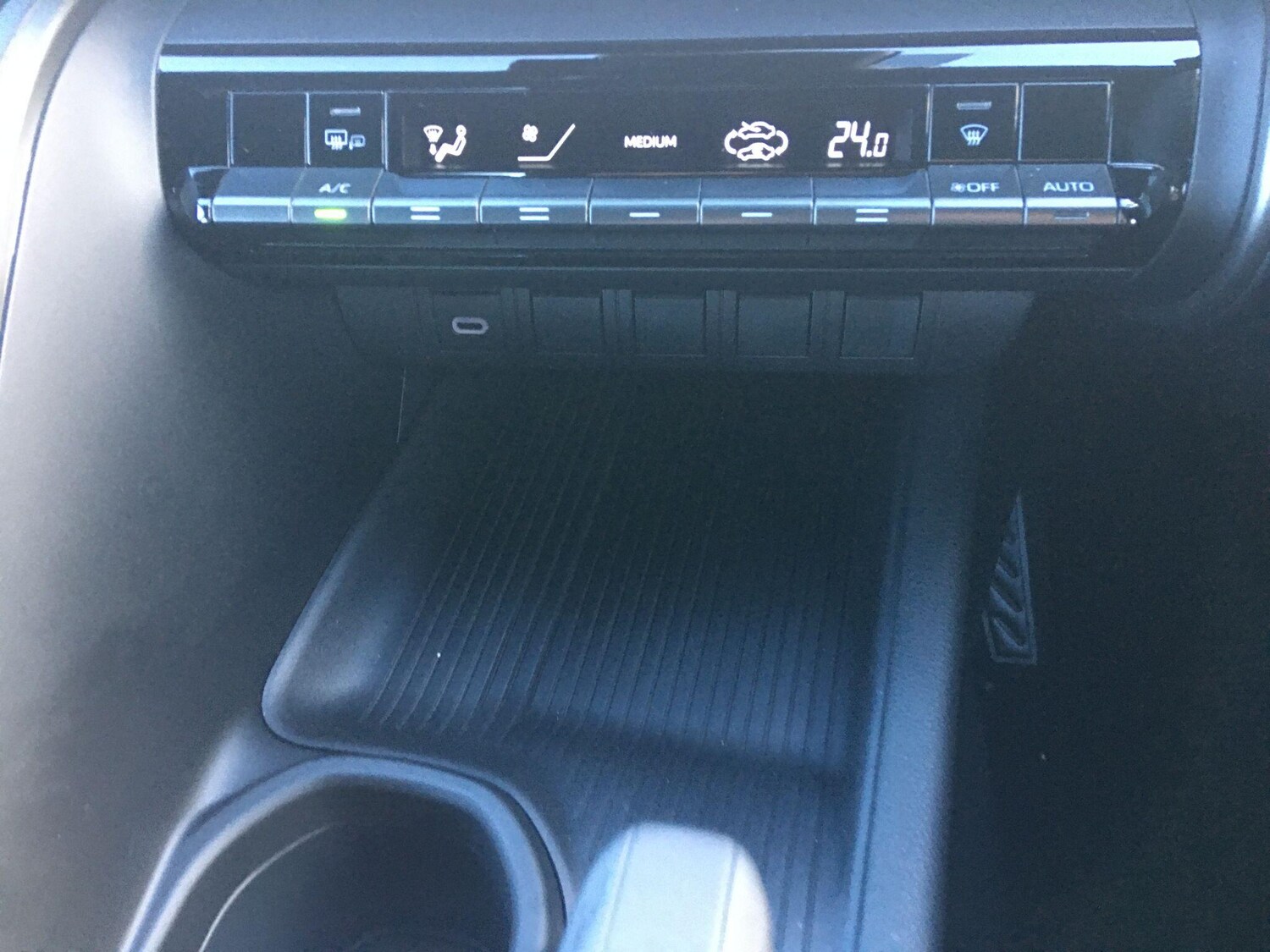 Used Toyota C-HR 2024 for sale - 77411094: Photo 30