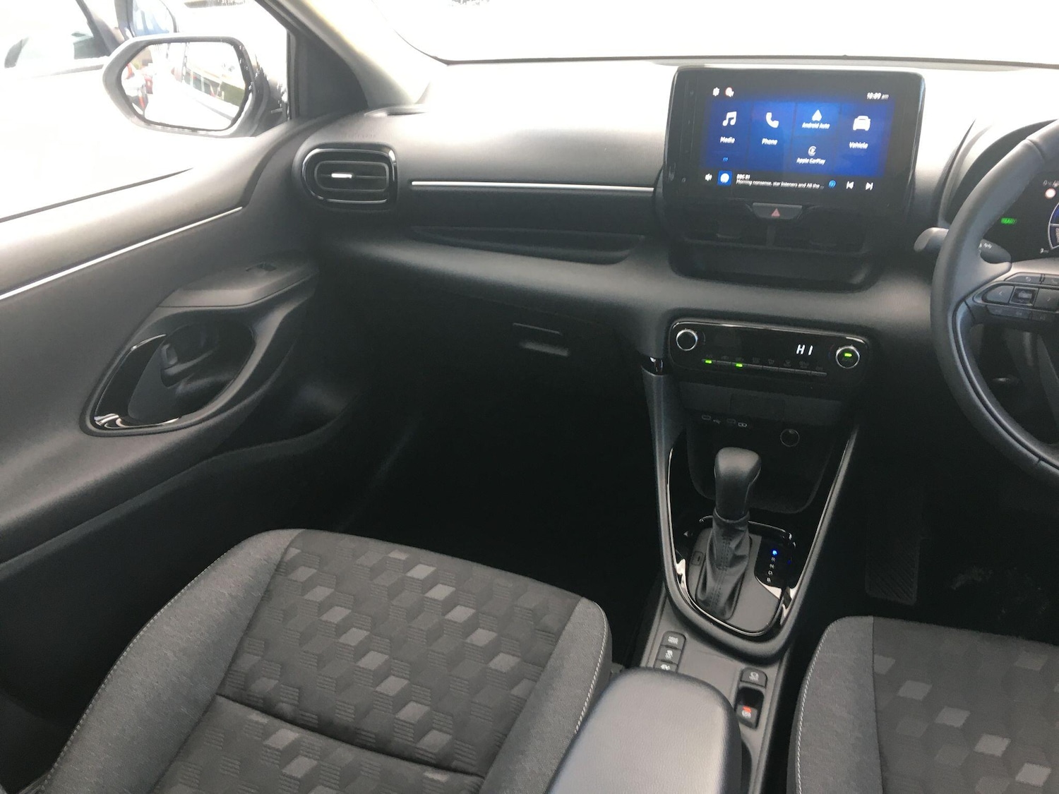 Used Toyota Yaris 2025 for sale - 77108928: Photo 16