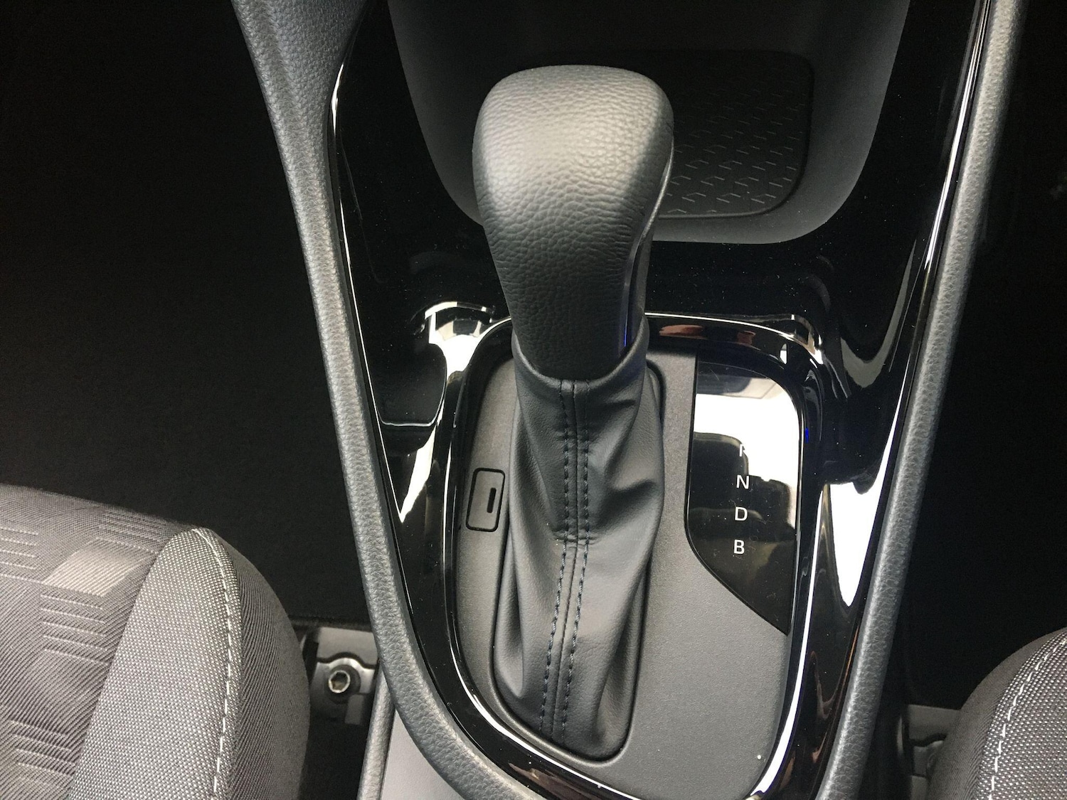 Used Toyota Yaris 2025 for sale - 77108928: Photo 33