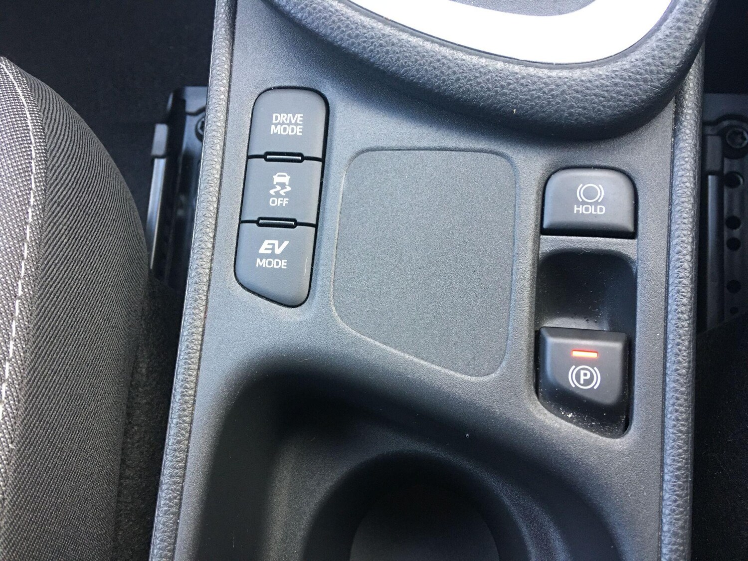 Used Toyota Yaris 2023 for sale - 77524406: Photo 44