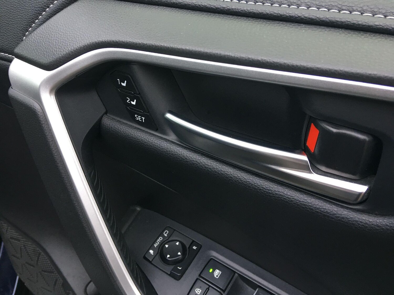 Used Toyota RAV4 for sale - 77497450: Photo 38