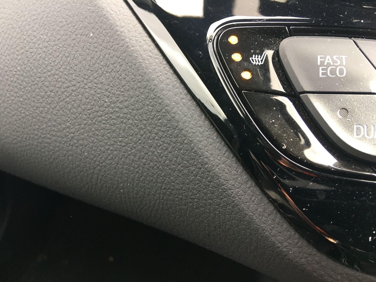 Used Toyota C-HR 2022 for sale - 78072188: Photo 53