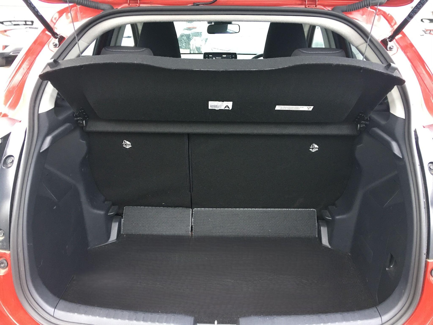 Used Toyota Yaris 2022 for sale - 76573466: Photo 12