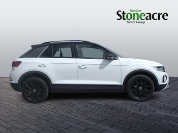 Used Volkswagen T-Roc 2022 for sale - 75657431: Photo