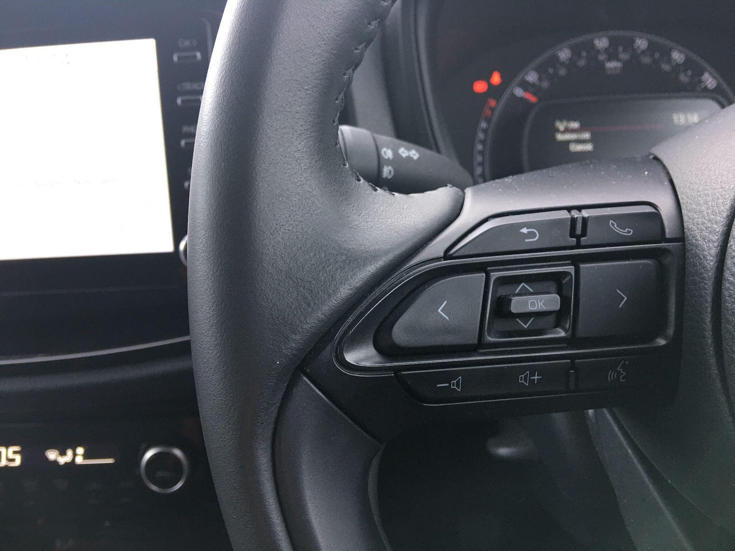 Used Toyota Aygo X 2022 for sale - 76484820: Photo 41