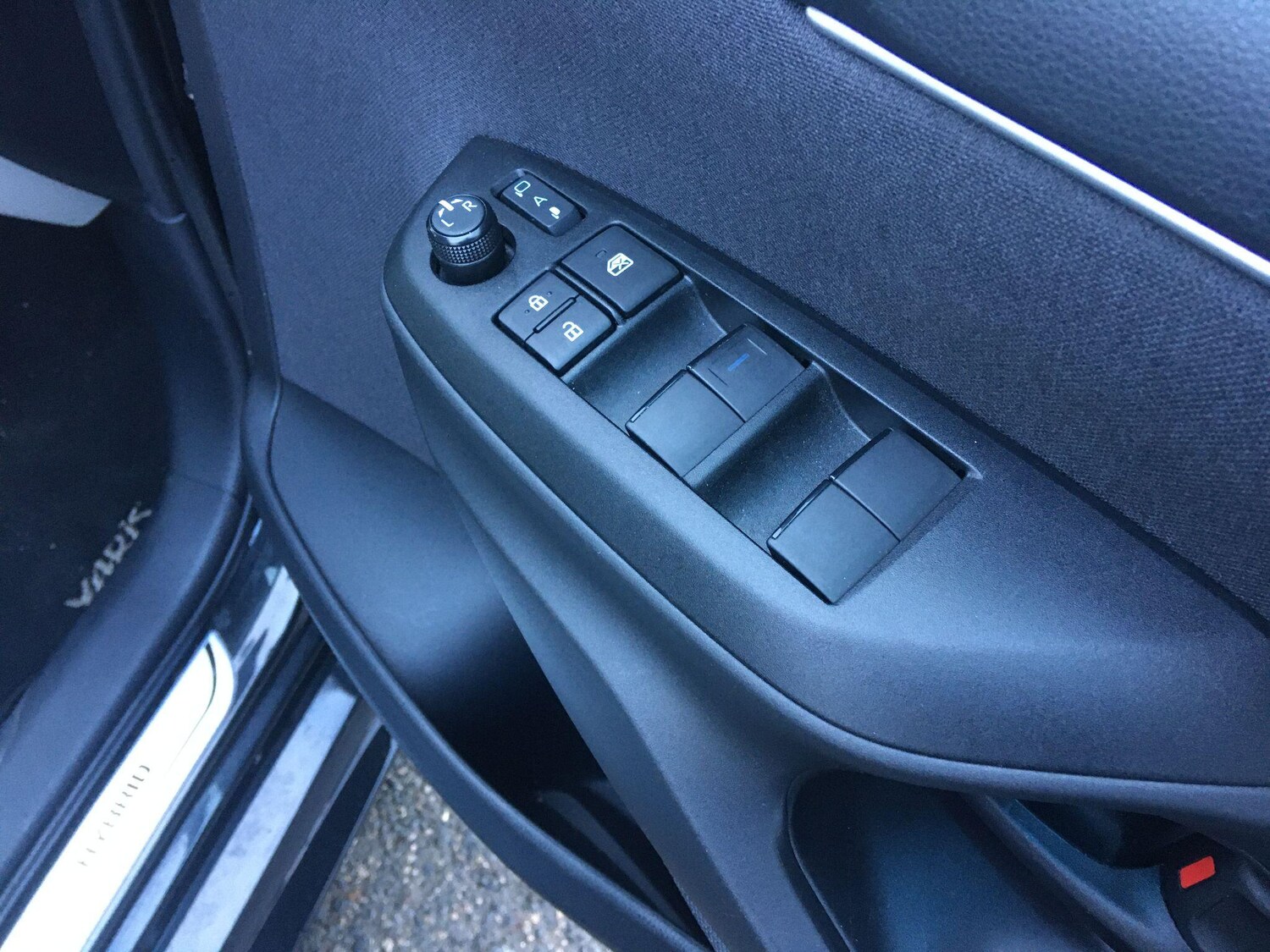 Used Toyota Yaris 2022 for sale - 77683014: Photo 42