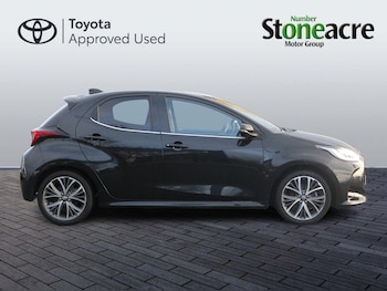 Used Toyota Yaris 2022 for sale - 77683014: Photo