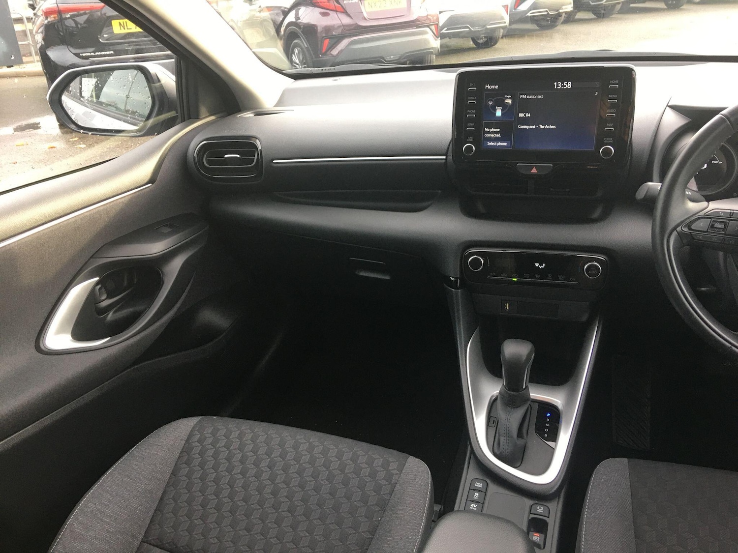 Used Toyota Yaris 2023 for sale - 77387133: Photo 17