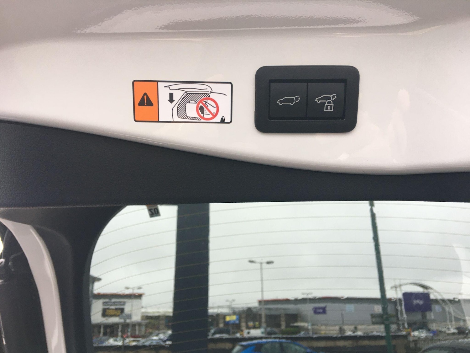 Used Toyota C-HR 2025 for sale - 77658450: Photo 24