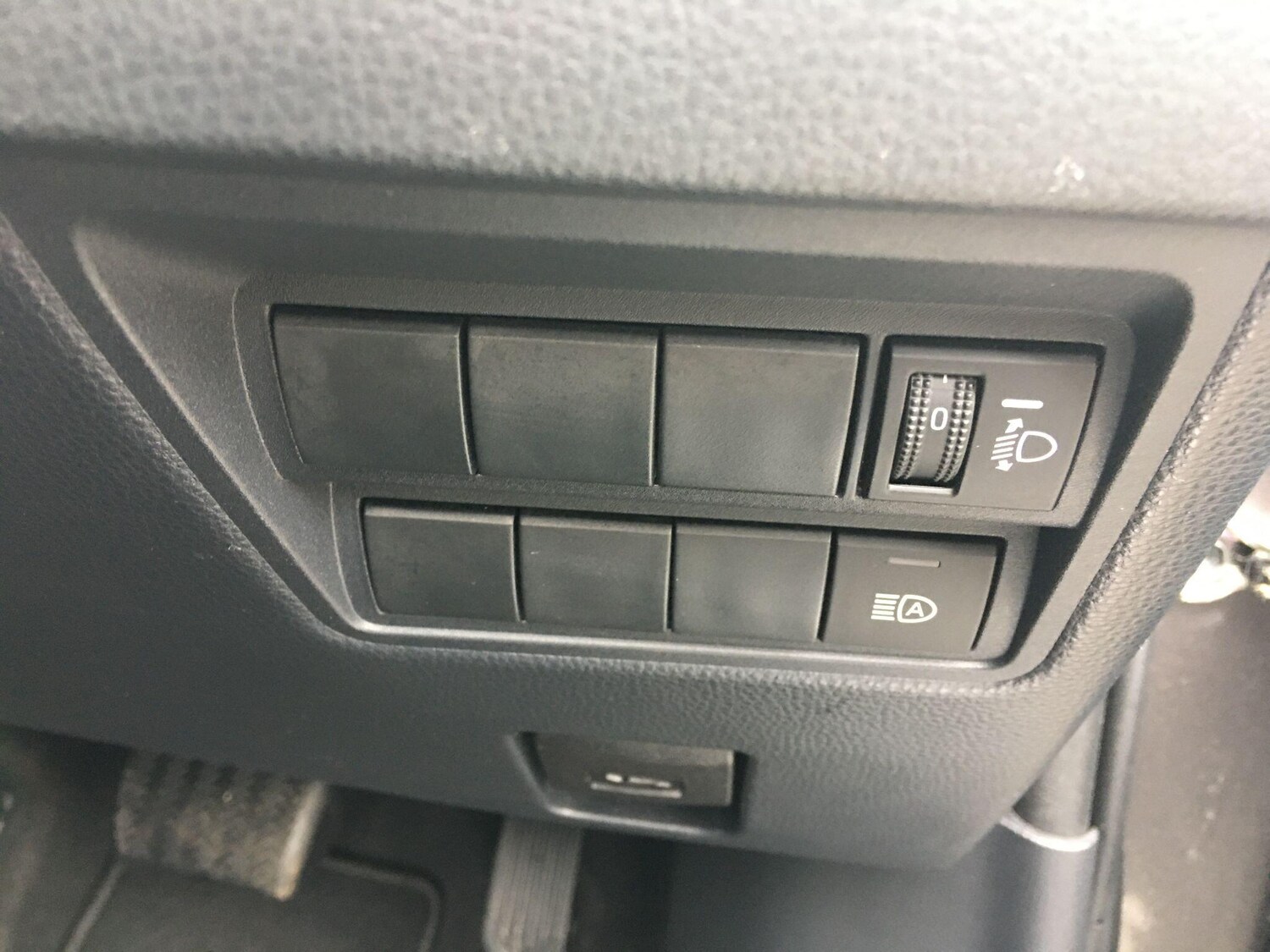 Used Toyota Yaris 2022 for sale - 78156665: Photo 41