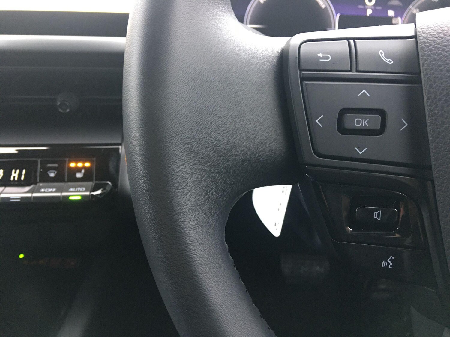 Used Toyota C-HR 2025 for sale - 77524554: Photo 21