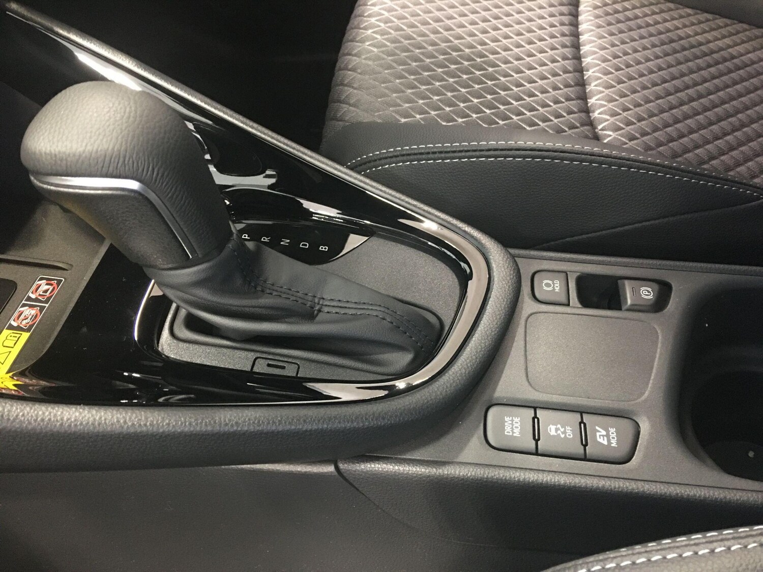 Used Toyota Yaris 2025 for sale - 76801862: Photo 28