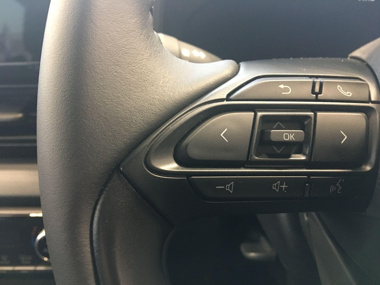 Used Toyota Yaris 2025 for sale - 76801862: Photo 33