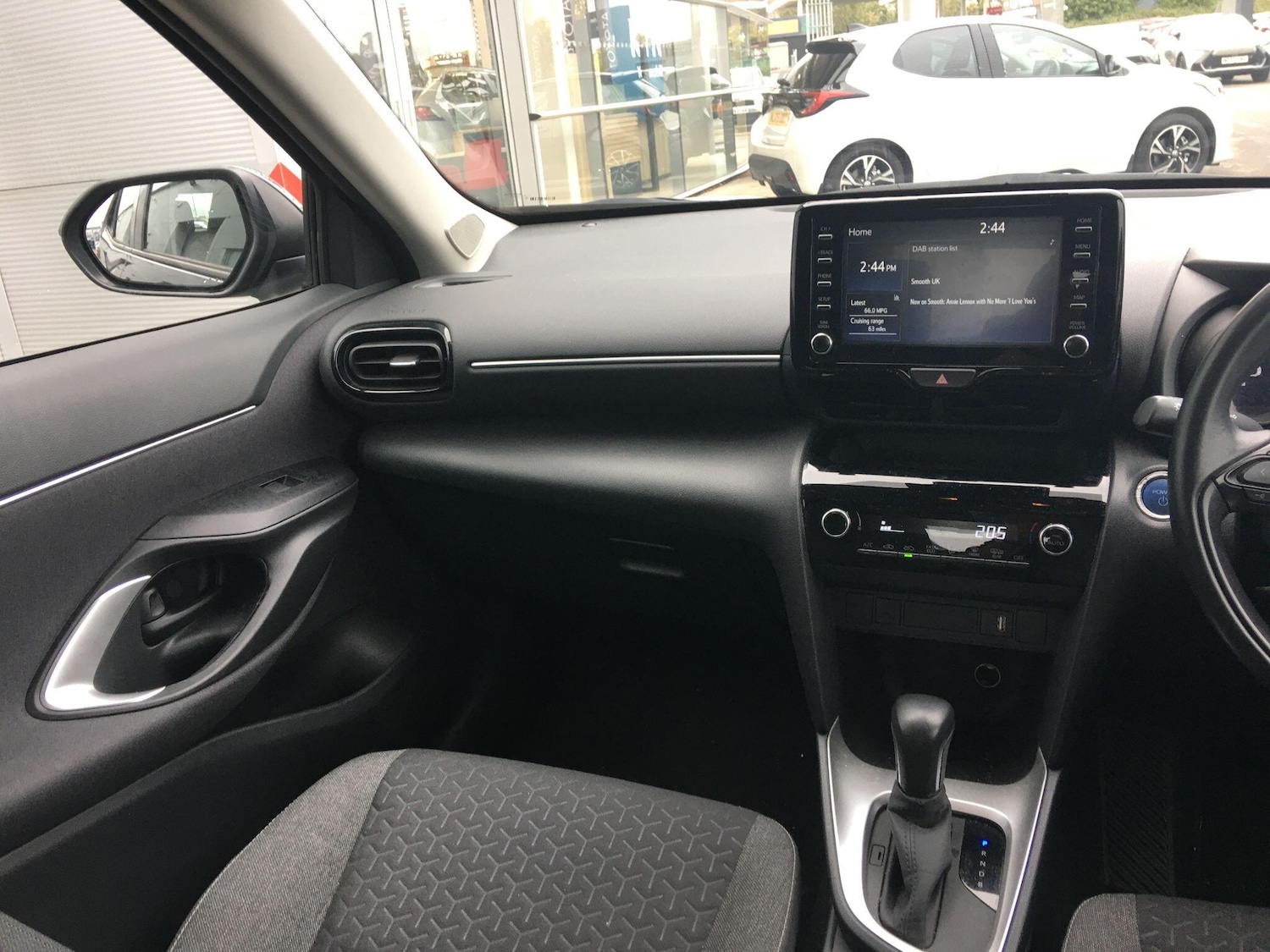 Used Toyota Yaris Cross 2022 for sale - 76715585: Photo 17