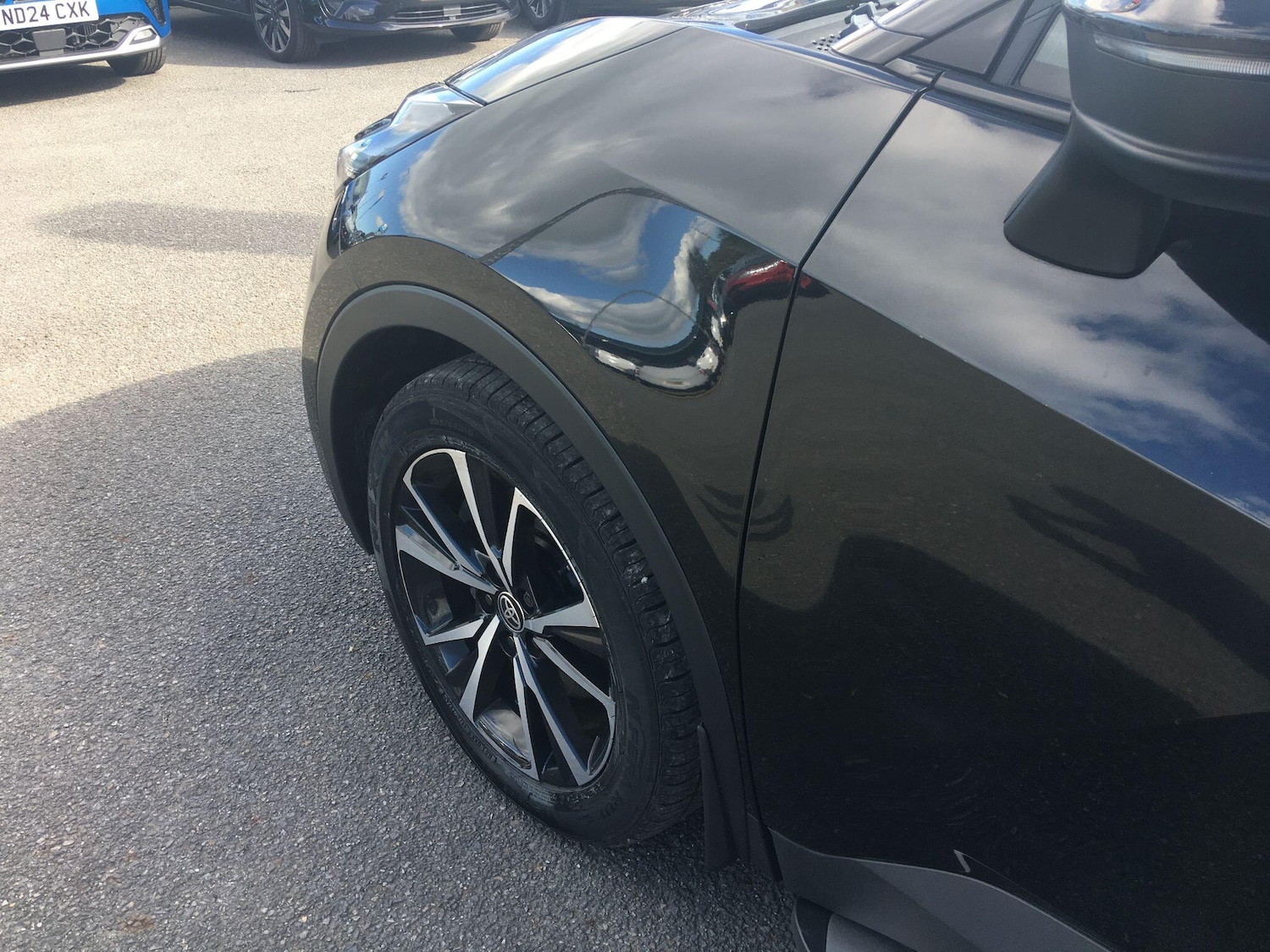 Used Toyota C-HR 2024 for sale - 76976193: Photo 24