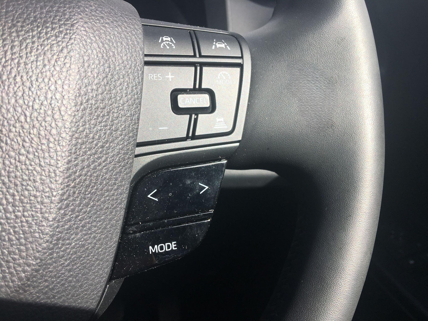 Used Toyota C-HR 2024 for sale - 76976193: Photo 43